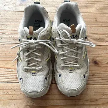 FILA 스니커즈 26.0