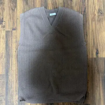 Allumer 브라운 V넥 니트 베스트