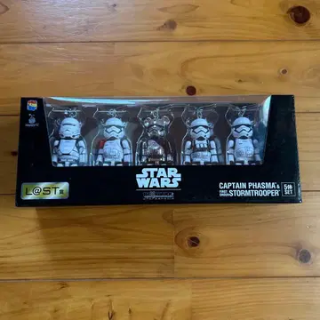 STAR WARS 캡틴 파즈마 & 스톰 트루퍼 베어브릭 피규어