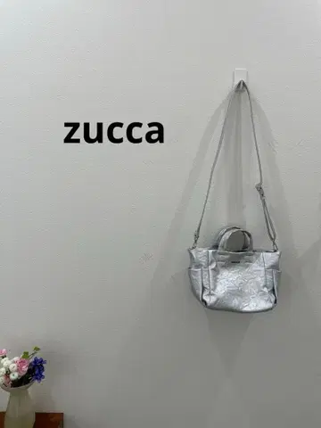 zucca 실버 숄더백
