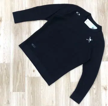 Skull Surface Sweater Crew