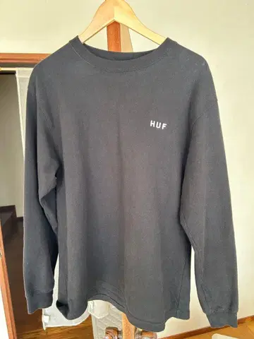 HUF 블랙 롱t셔츠 M 사이즈