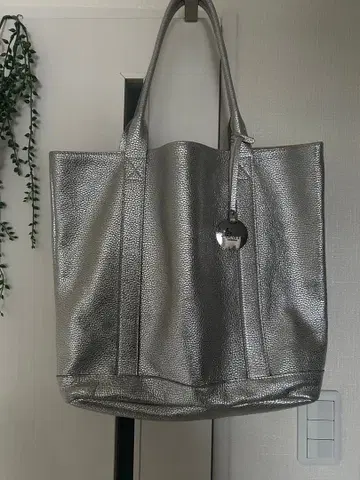Bevini 실버 토트백
