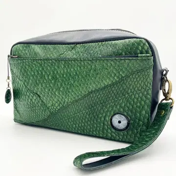 [ 새상품급 ] 클러치백 파우치 그린 블랙 리스트 스트랩 눈 아이즈