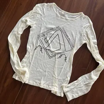 BASERANGE 베이스레인지 프린트 롱T