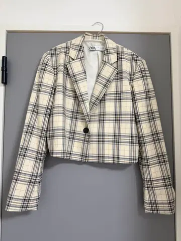 ZARA 체크 무늬 테일러드 자켓