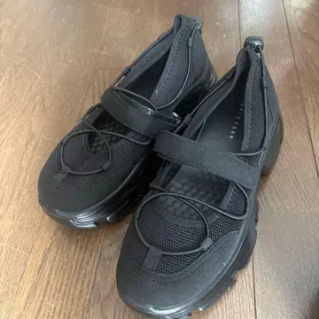 새상품 로리즈팜 레이스업 발레 스니커즈 블랙 L