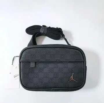 미사용품 JORDAN 모노그램 카메라 백 블랙 숄더백