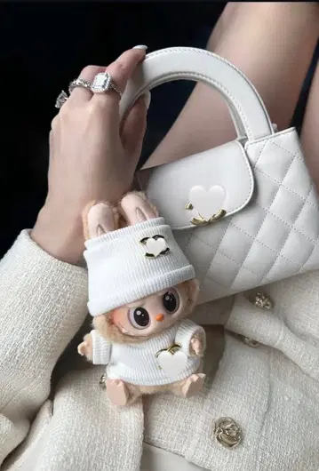 러브브 의류 옷