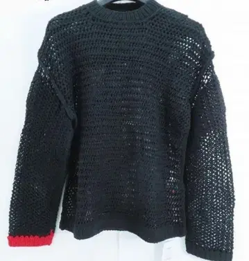 초레어 인기 새상품 블랙미 24AW 니트/스웨터/블랙 레드