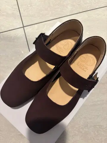 [ 미사용 새상품 ] 키다리 아저씨 와인 레드 22.5