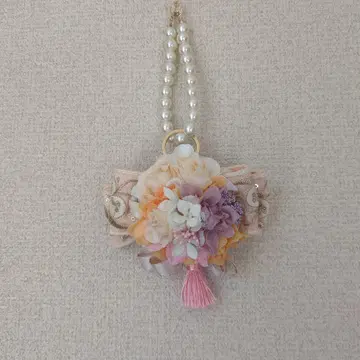 카타리네 플라워로 만든 백참