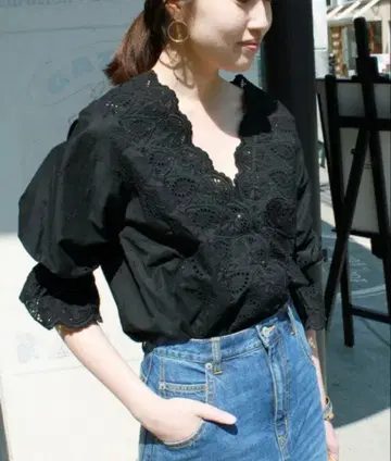슬로브 이에나 레이스 블라우스 블랙
