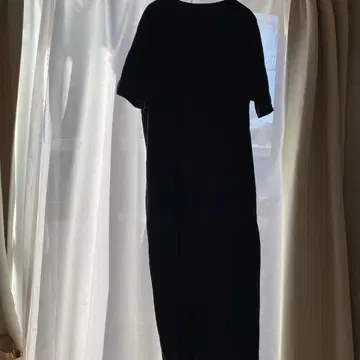 하자품 나곤스탠스 네이비 티셔츠 원피스