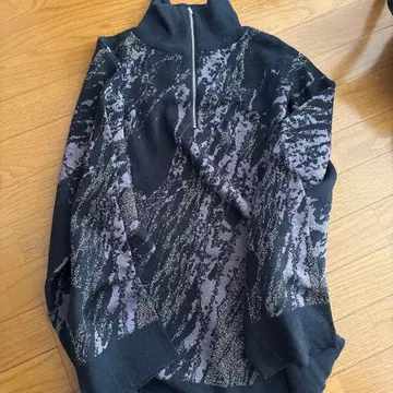 HARE 라메 믹스 하프 지퍼 니트