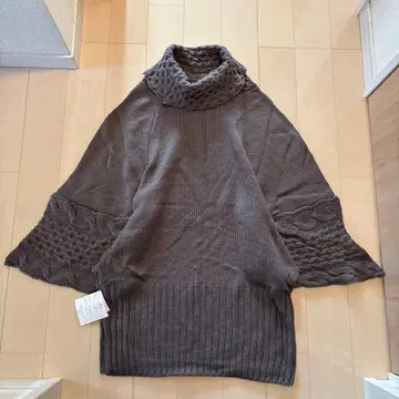 새상품 튜닉 기장 플레어 소매 니트 M 모카