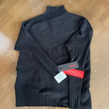 코이비토 미사키 블랙 리브 니트 스웨터