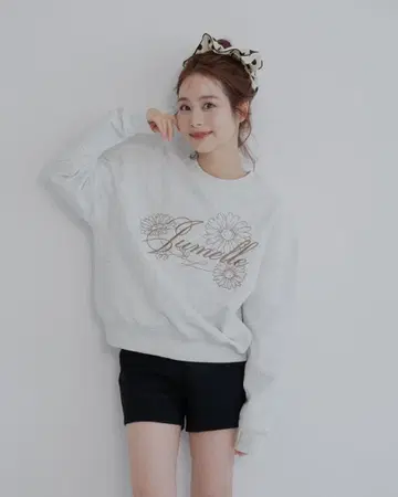 [ 완판템 ] jumelle 자수 로고 맨투맨