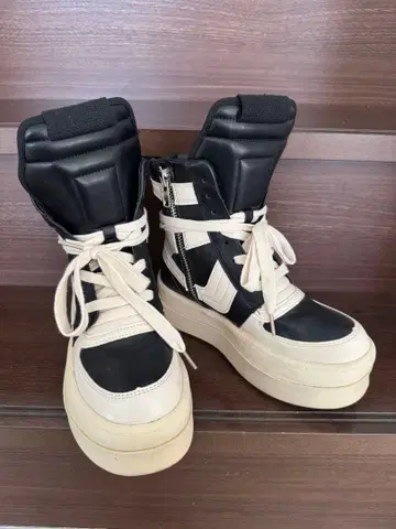 shiein 스니커즈 24.5cm