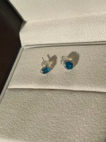 아파타이트 플라티나 귀걸이 (양쪽 귀)