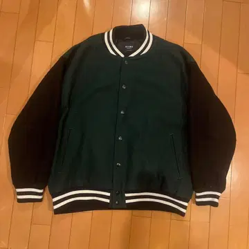 BEAMS HEART 바시티 자켓 L 사이즈 다크 그린/블랙