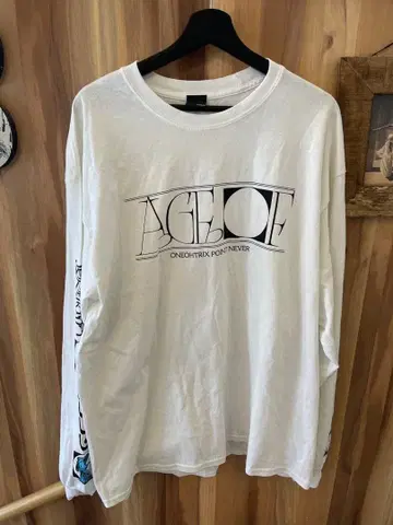 ONEOHTRIXPOINTNEVER 긴팔 미사용 화이트 gildanXL