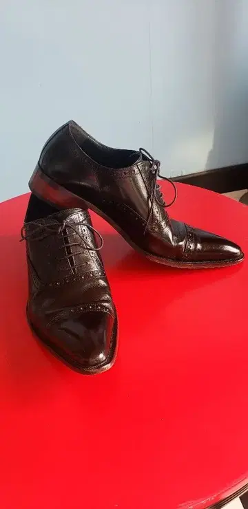 블랙 뾰족 구두 로큰롤