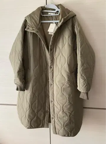 cloudnine 발수 퀼팅 자켓 카키 미사용품