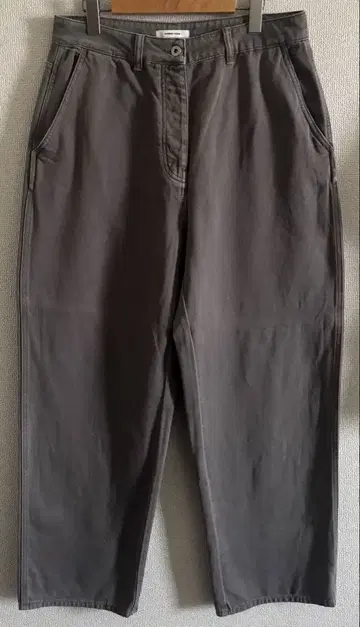 MONMON HOUSE GREY DENIM