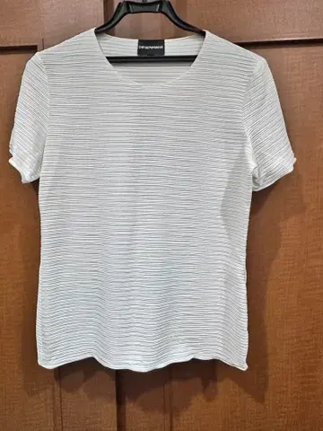 아르마니 스트라이프 화이트 반팔 T셔츠