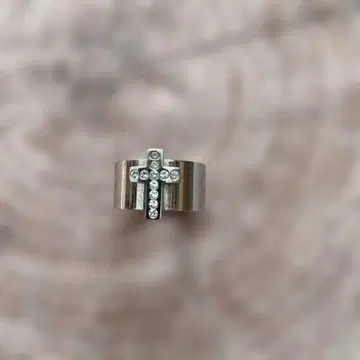 돌체앤가바나의 반지