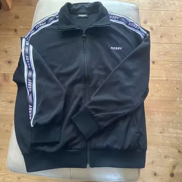 NERDY 블랙 저지 세트