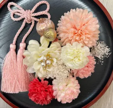 성인식 일본 의류 후리소데 시치고산 머리 장식