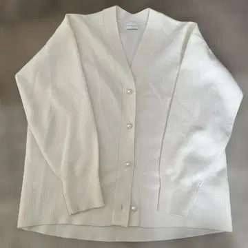 그린 라벨 릴랙싱 V넥 가디건/화이트