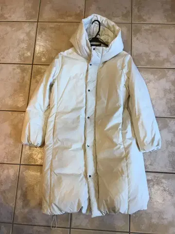 [컨디션 최상] 로페피크닉 롱 다운 코트 38 클리닝 완료 화이트