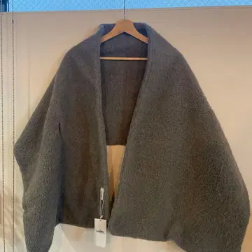 그레이 보아 소재 스톨