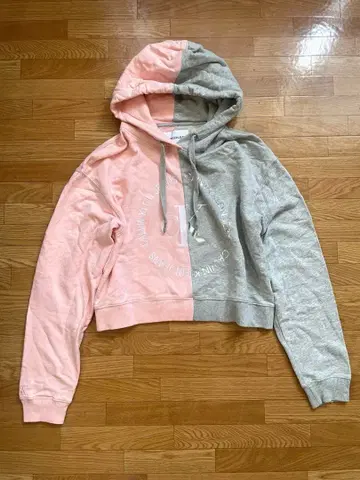 CALVIN KLEIN JEANS 후드티