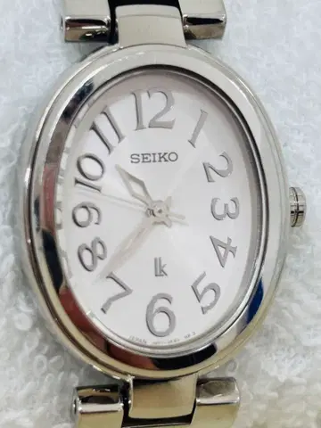 SEIKO 루키아 타원형 손목시계