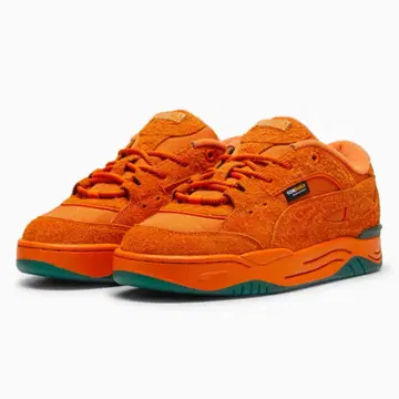 정가 19,800엔 22.0cm PUMA 180 carrots