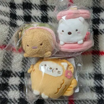 스미코구라시 화과자 걸이 봉제 인형 3개 세트 돈카츠 시로쿠마 고양이