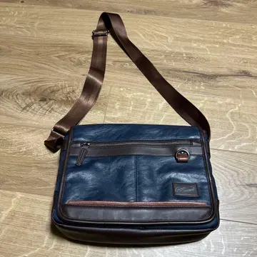 네이비 브라운 가죽 숄더백