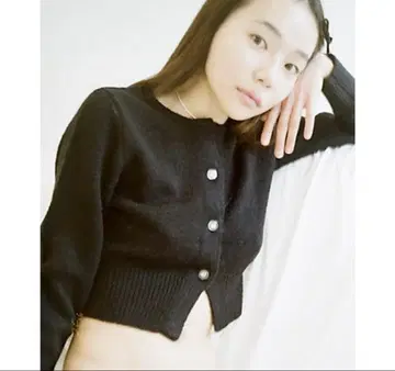 the virgins 하트 로고 크롭 가디건