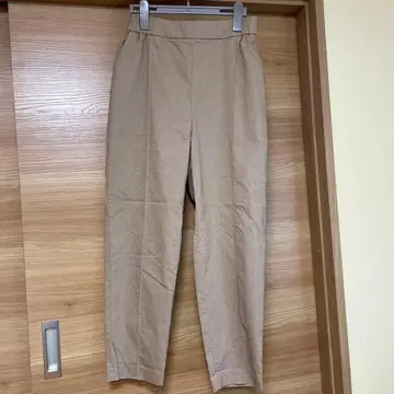 PRIORITY 테이퍼드 팬츠 사이즈 38 베이지