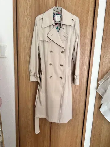 AG 베이지 트렌치코트 S 미사용 새상품
