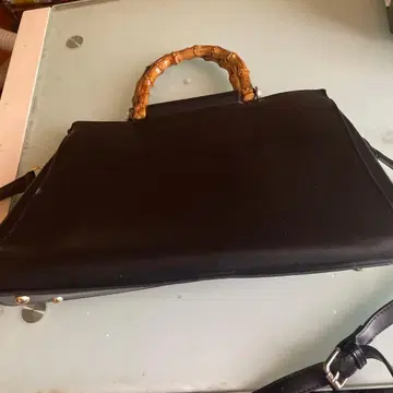 블랙 숄더백 대나무 핸들