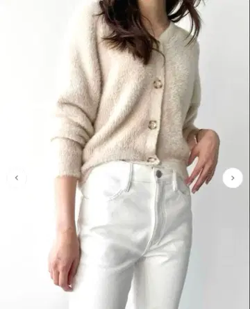 LOUNITE 페더 V넥 니트 가디건