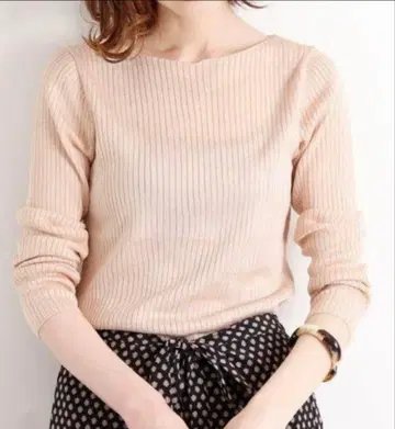 미사용 이에나 핑크 베이지 리브 긴팔 상의