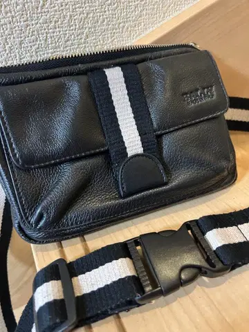 새상품급 ) Bally 발리 사코슈 숄더백 ( 천연 가죽 )