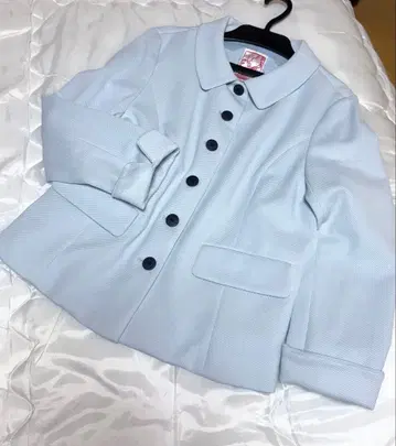 라이트 블루 버튼 자켓