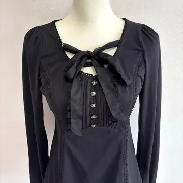 OZZ ONESTE 오즈온 스트레치 소재 속기모 로즈 블라우스